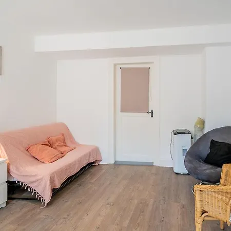 1 Min Centre-ville - Calme Et Cozy - Groupes Et Familles *