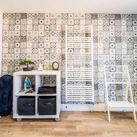 1 Min Centre-ville - Calme Et Cozy - Groupes Et Familles