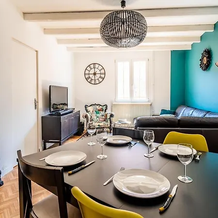 1 Min Centre-ville - Calme Et Cozy - Groupes Et Familles Apartmán