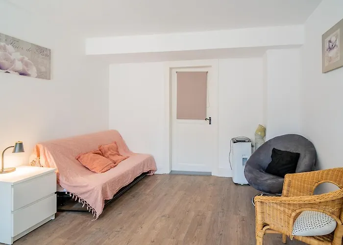 1 Min Centre-ville - Calme Et Cozy - Groupes Et Familles *